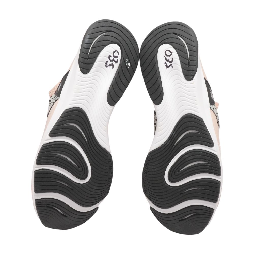 DynaSoft Peach Low Top Athletic Shoes
